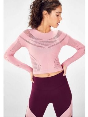 NWT Fabletics Sarah Scuptknit‎ Long Sleeve Crop Top Size M/6-8 Pink